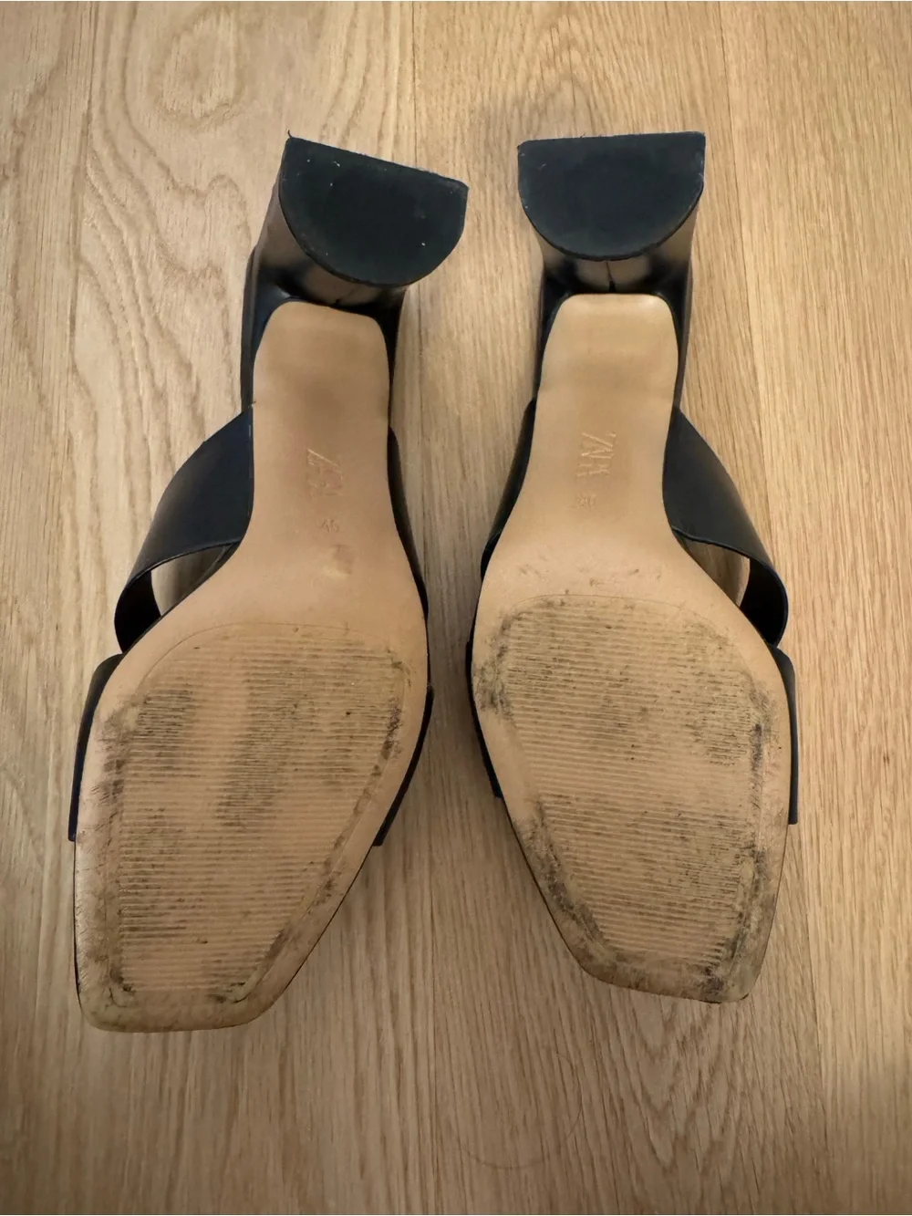 ZARA Black Crisscross Leather Block Heel Mules